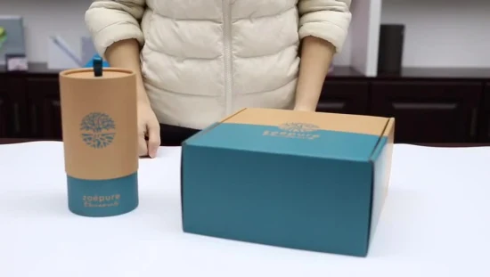 Fabricante de papel personalizado caixa de papelão ondulado embalagem dobrável de presente Kraft para camiseta papel cosmético transporte toalha saco de vela produto para cuidados com a pele